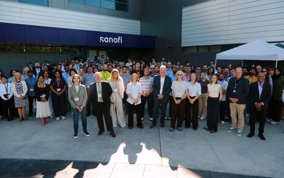 group photo at naming of Charles Best Building