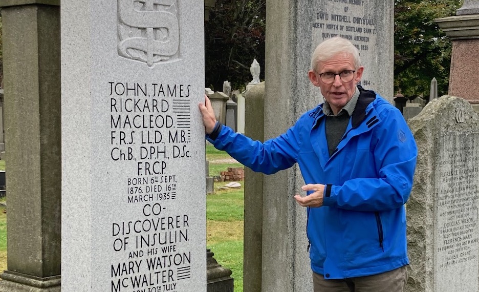 Dr Kenneth McHardy